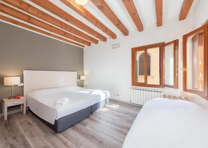 Casanova Ai Tolentini Venise