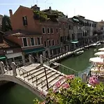 Hotel B And B Casanova Ai Tolentini 3*