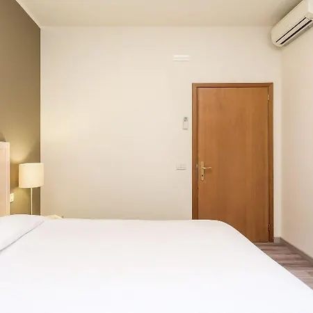 B And B Casanova Ai Tolentini 3* Venedig