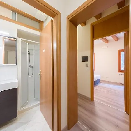 B And B Casanova Ai Tolentini Hotell Venedig
