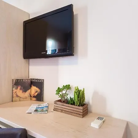 B And B Casanova Ai Tolentini Hotell 3*