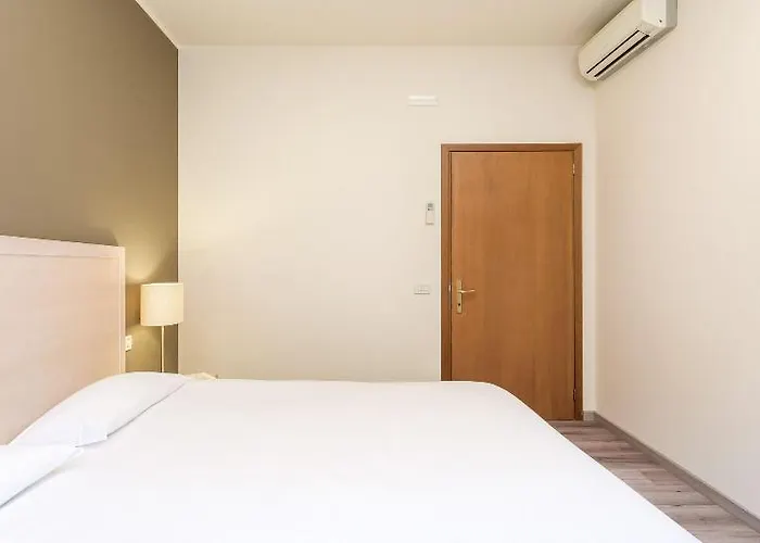 B And B Casanova Ai Tolentini 3* Venedig