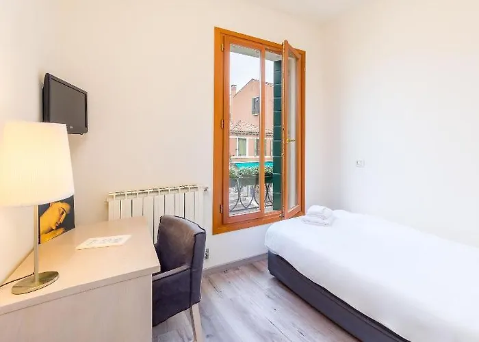 B And B Casanova Ai Tolentini Hotel Venedig