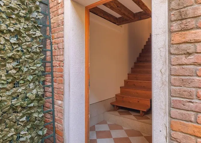 B And B Casanova Ai Tolentini 3* Venedig