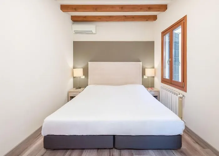 Hotel B And B Casanova Ai Tolentini 3*